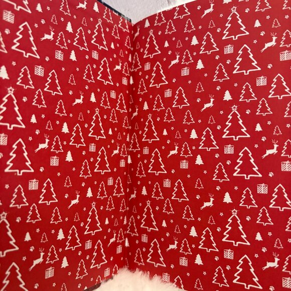 2 for $25 📕Santa's Puppy, Catherine Hapka, Hardcover Youth Book (SKU: 142MI) - Picture 3 of 5